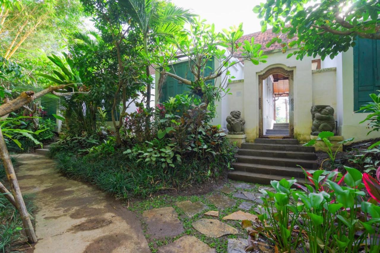Nayaka Living Ubud Exterior photo