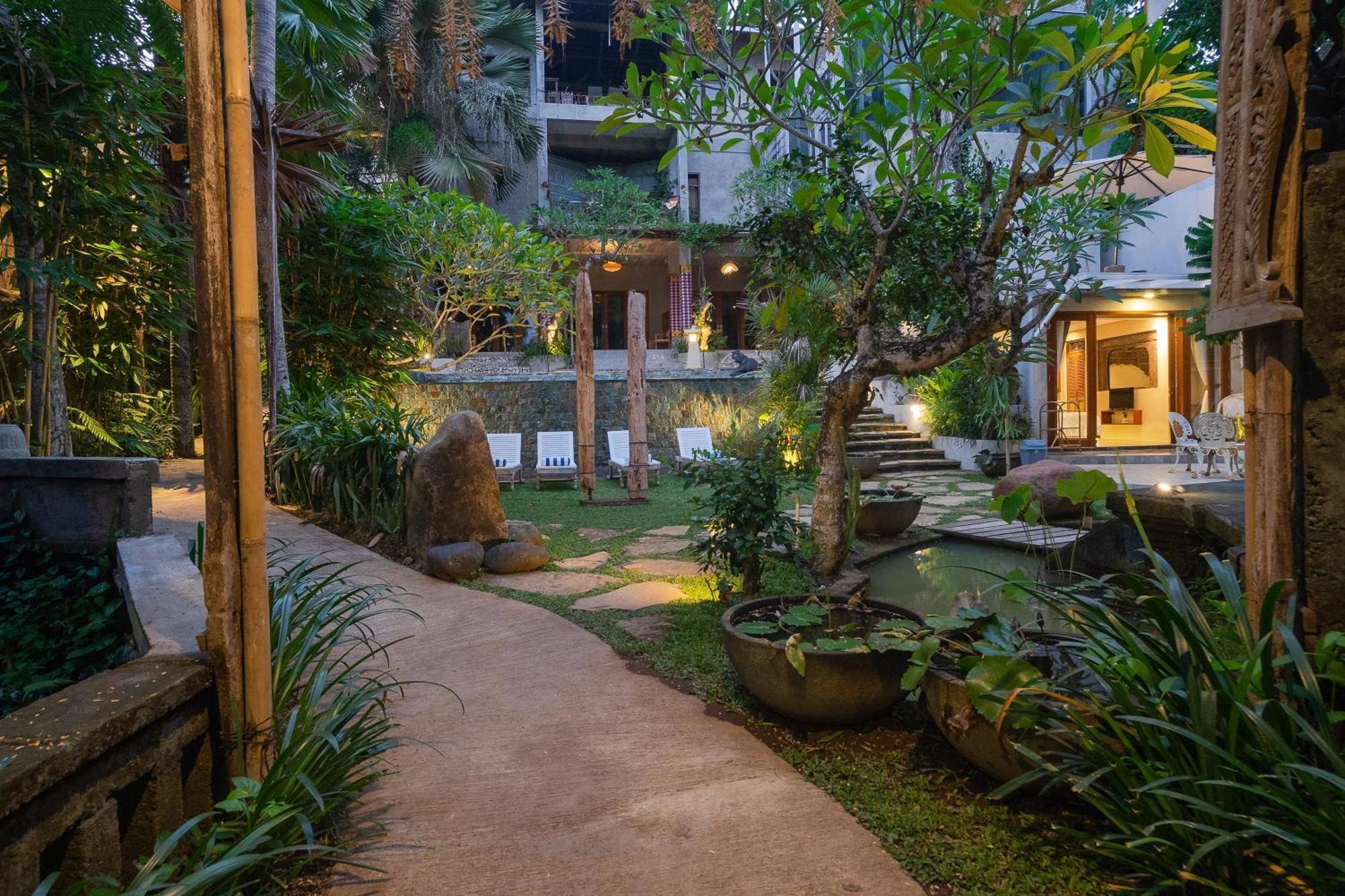 Nayaka Living Ubud Exterior photo