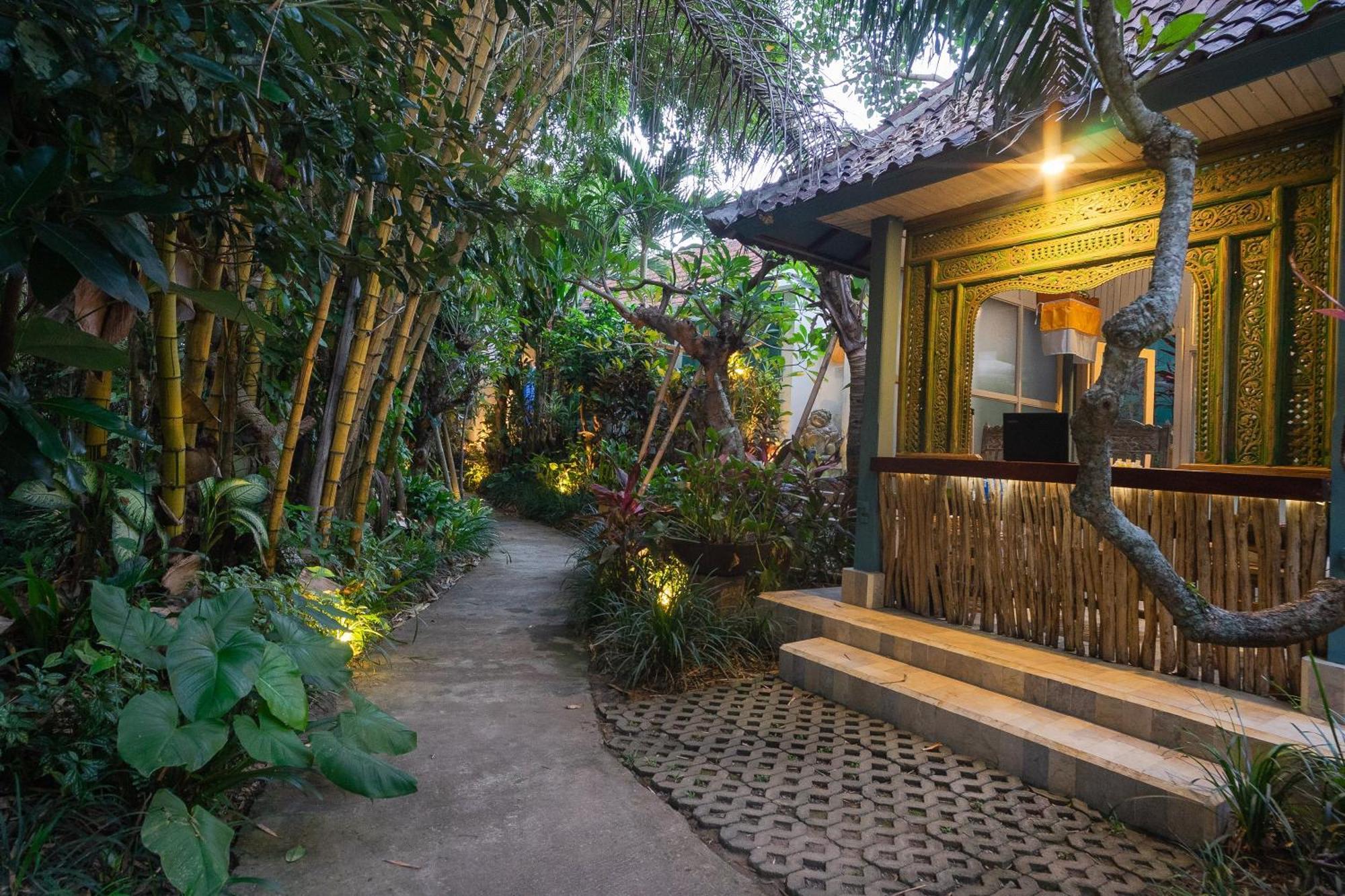 Nayaka Living Ubud Exterior photo