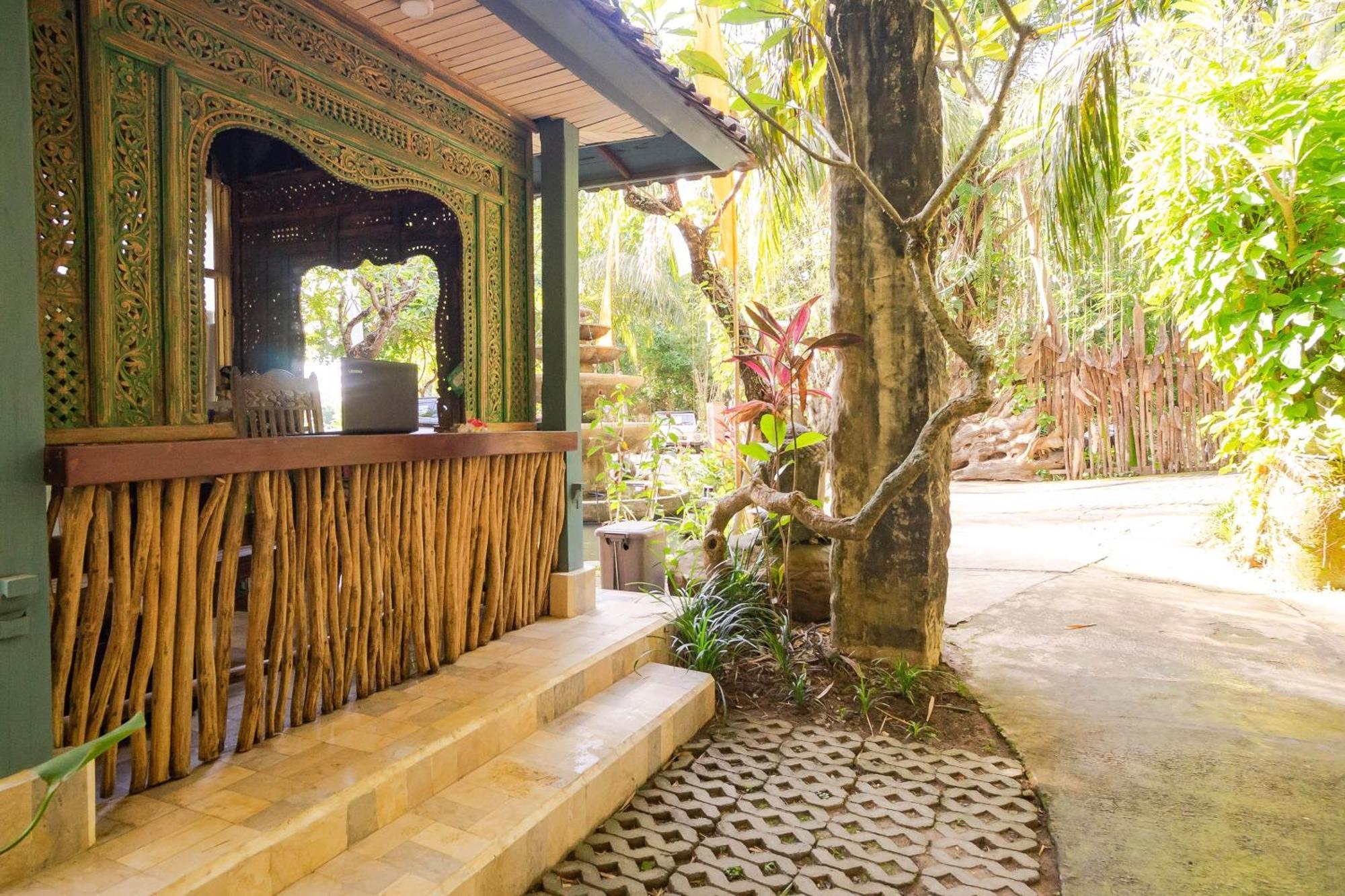 Nayaka Living Ubud Exterior photo