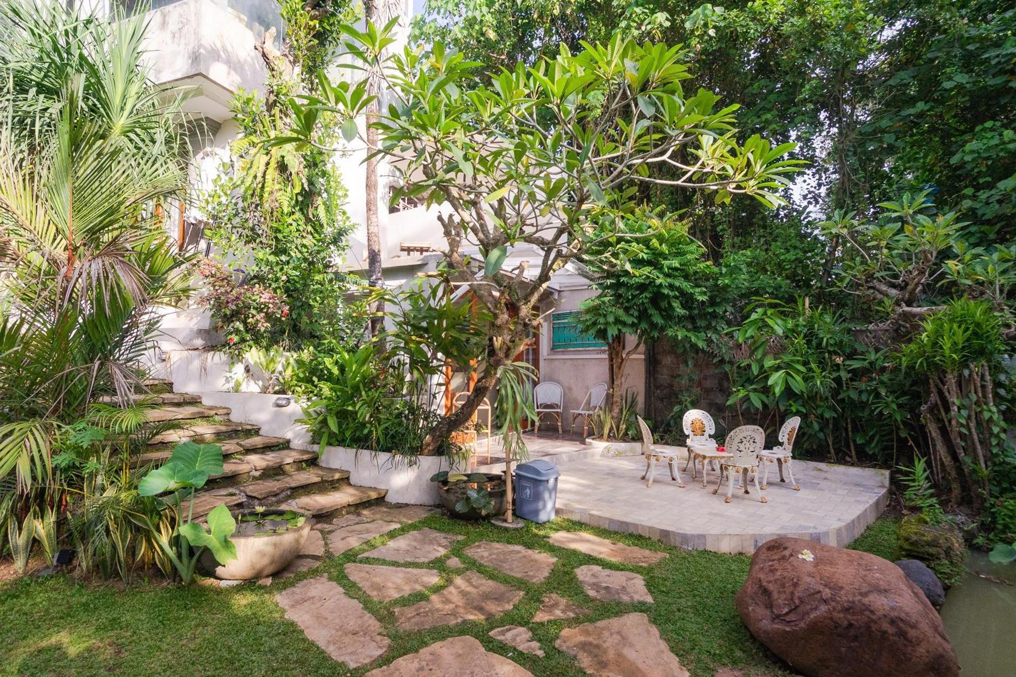 Nayaka Living Ubud Exterior photo