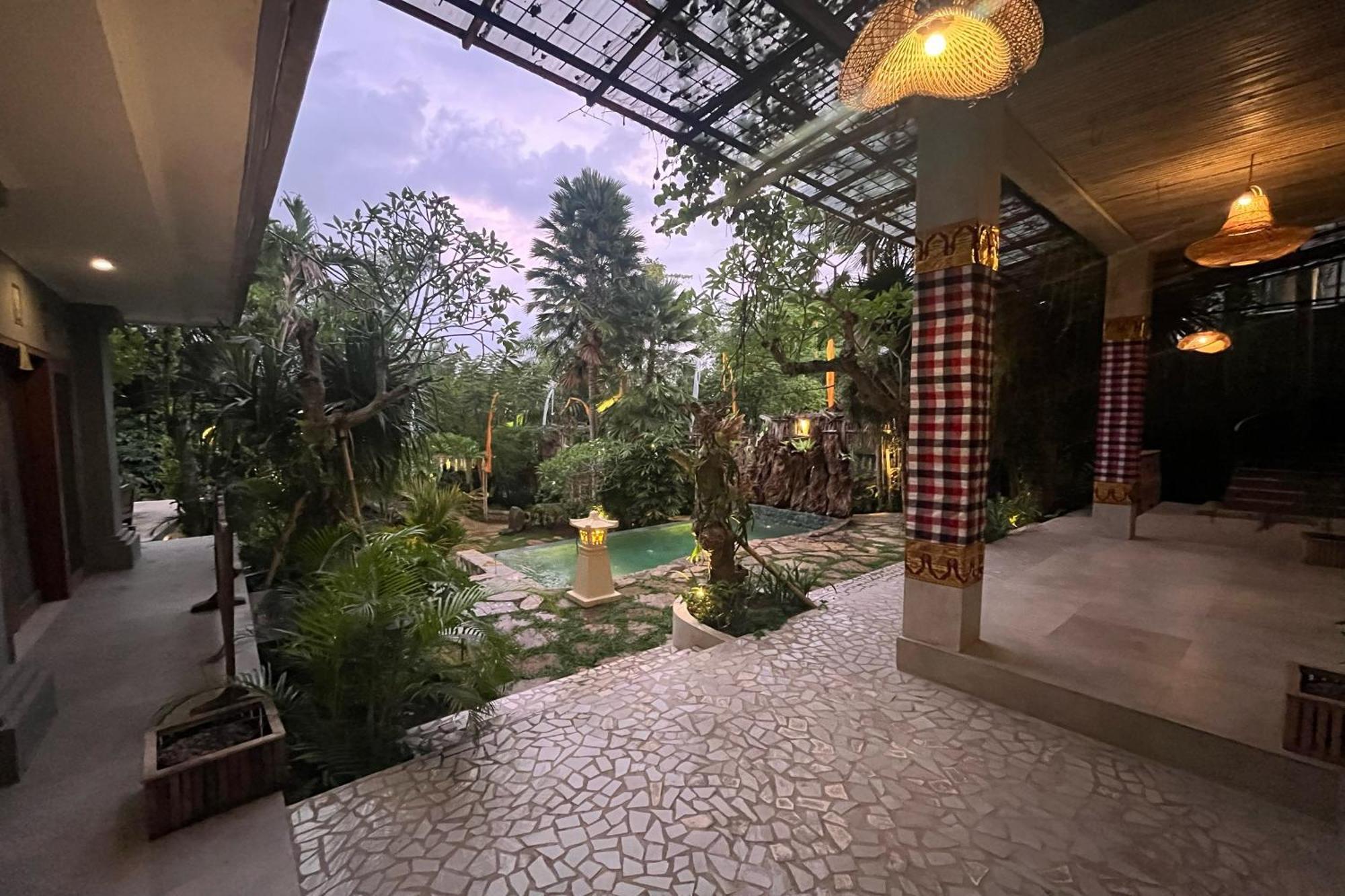 Nayaka Living Ubud Exterior photo