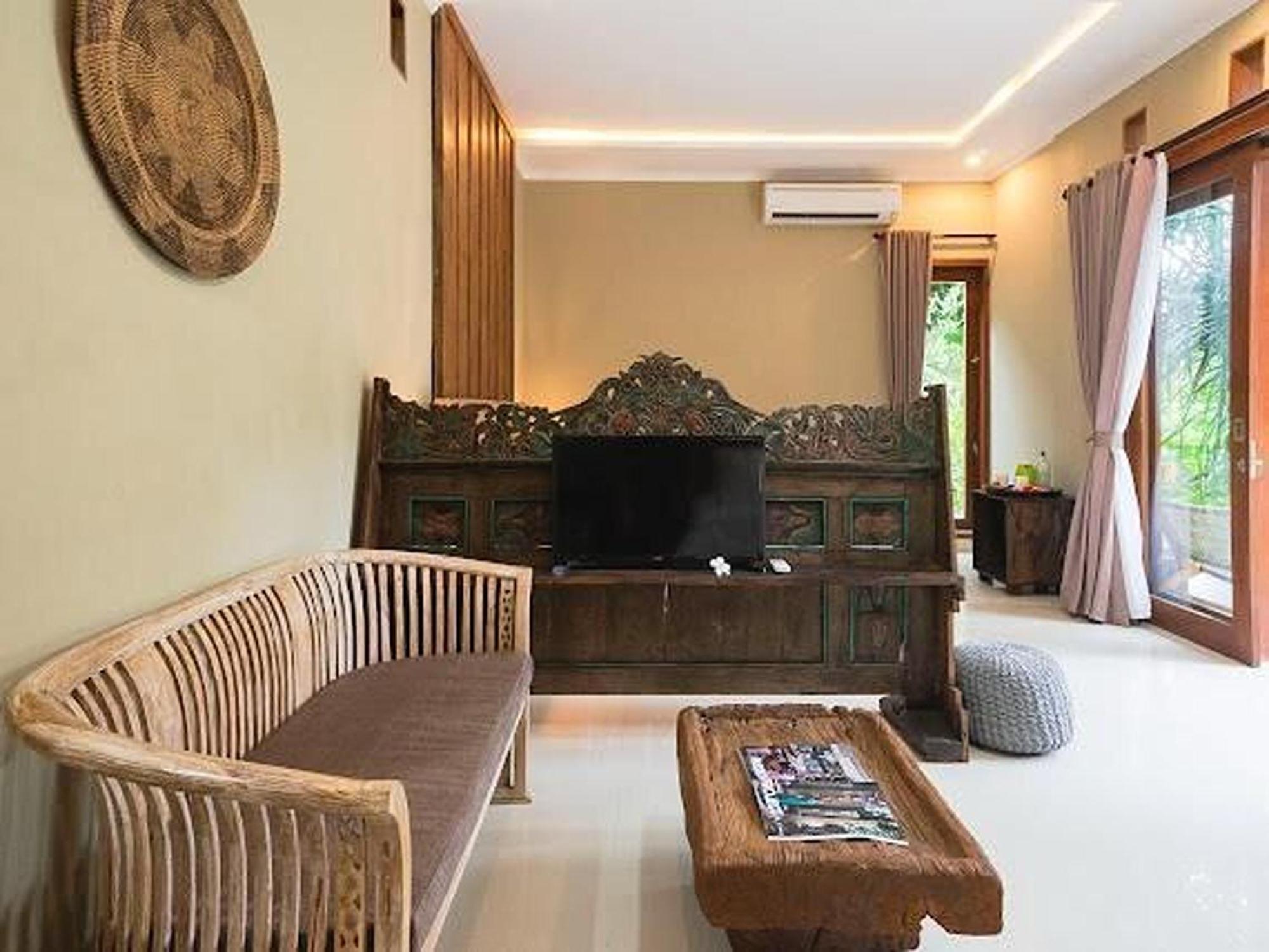 Nayaka Living Ubud Exterior photo
